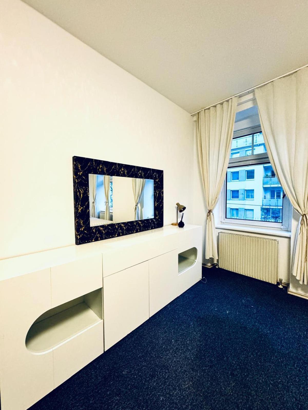 Apartment Bright Stay, 7br Shared Only 13min To Belvedere Palace Wien