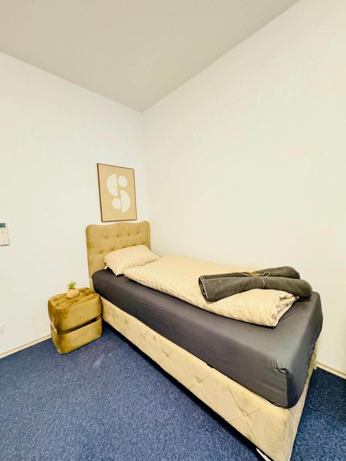 Apartment Bright Stay, 7br Shared Only 13min To Belvedere Palace