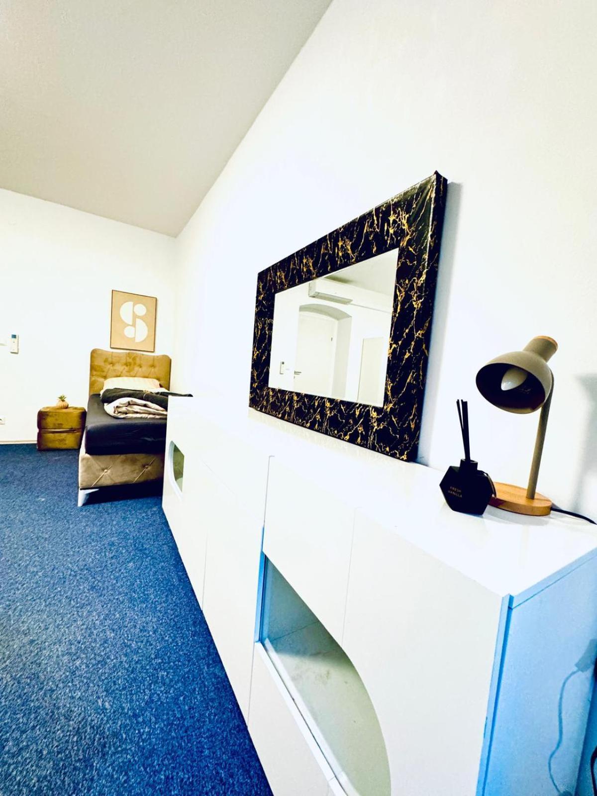 Bright Stay, 7br Shared Only 13min To Belvedere Palace Apartment Wien