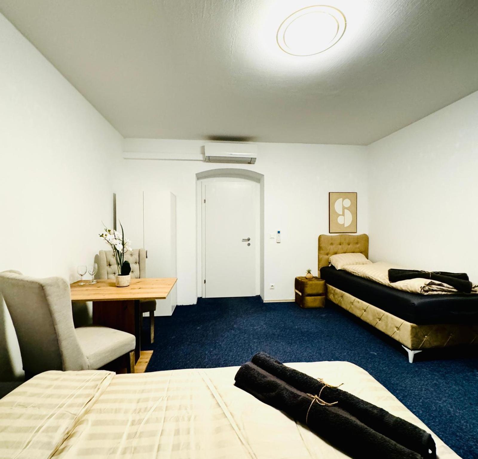 Bright Stay, 7br Shared Only 13min To Belvedere Palace *