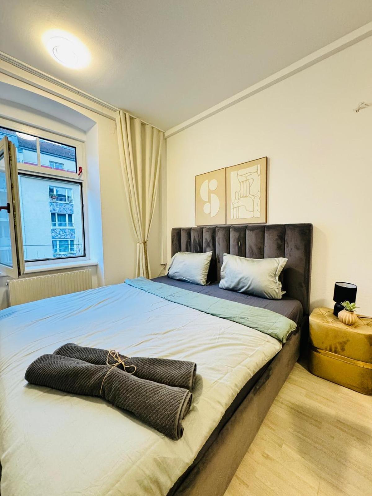 Apartment Bright Stay, 7br Shared Only 13min To Belvedere Palace