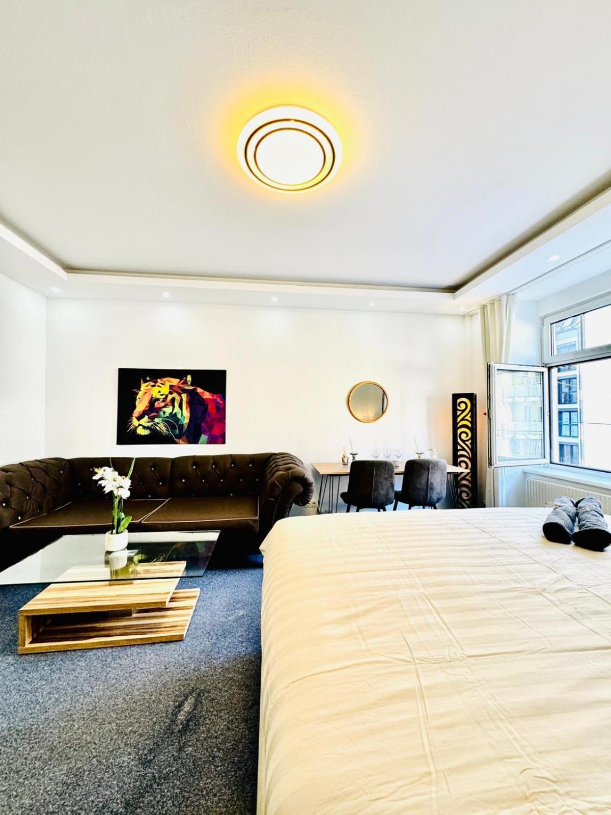 Bright Stay, 7br Shared Only 13min To Belvedere Palace *