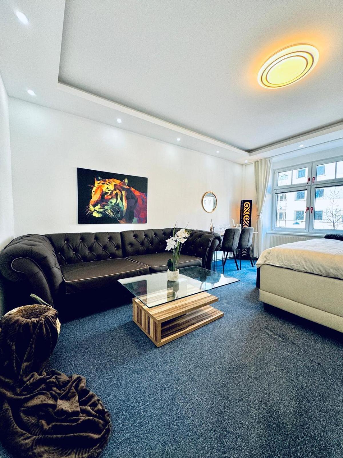 Bright Stay, 7br Shared Only 13min To Belvedere Palace Apartment Wien