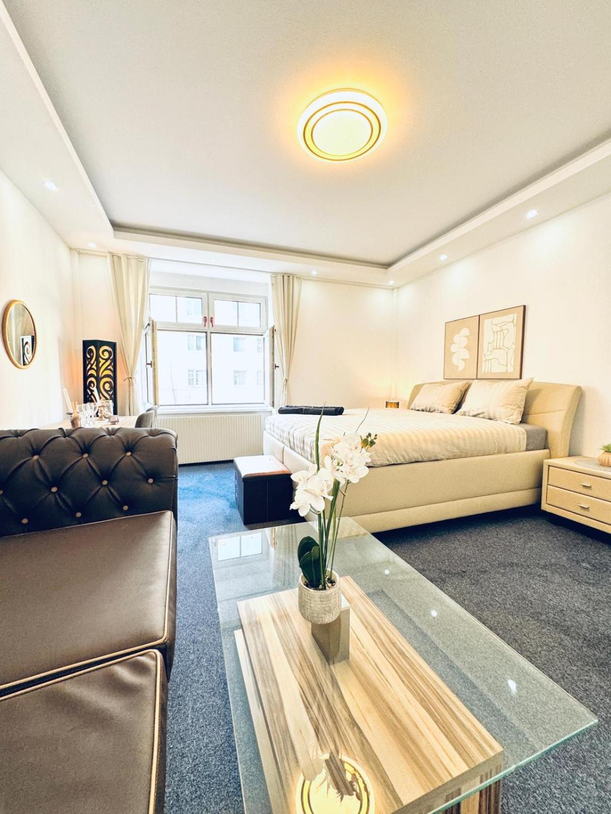 Bright Stay, 7br Shared Only 13min To Belvedere Palace * Wien